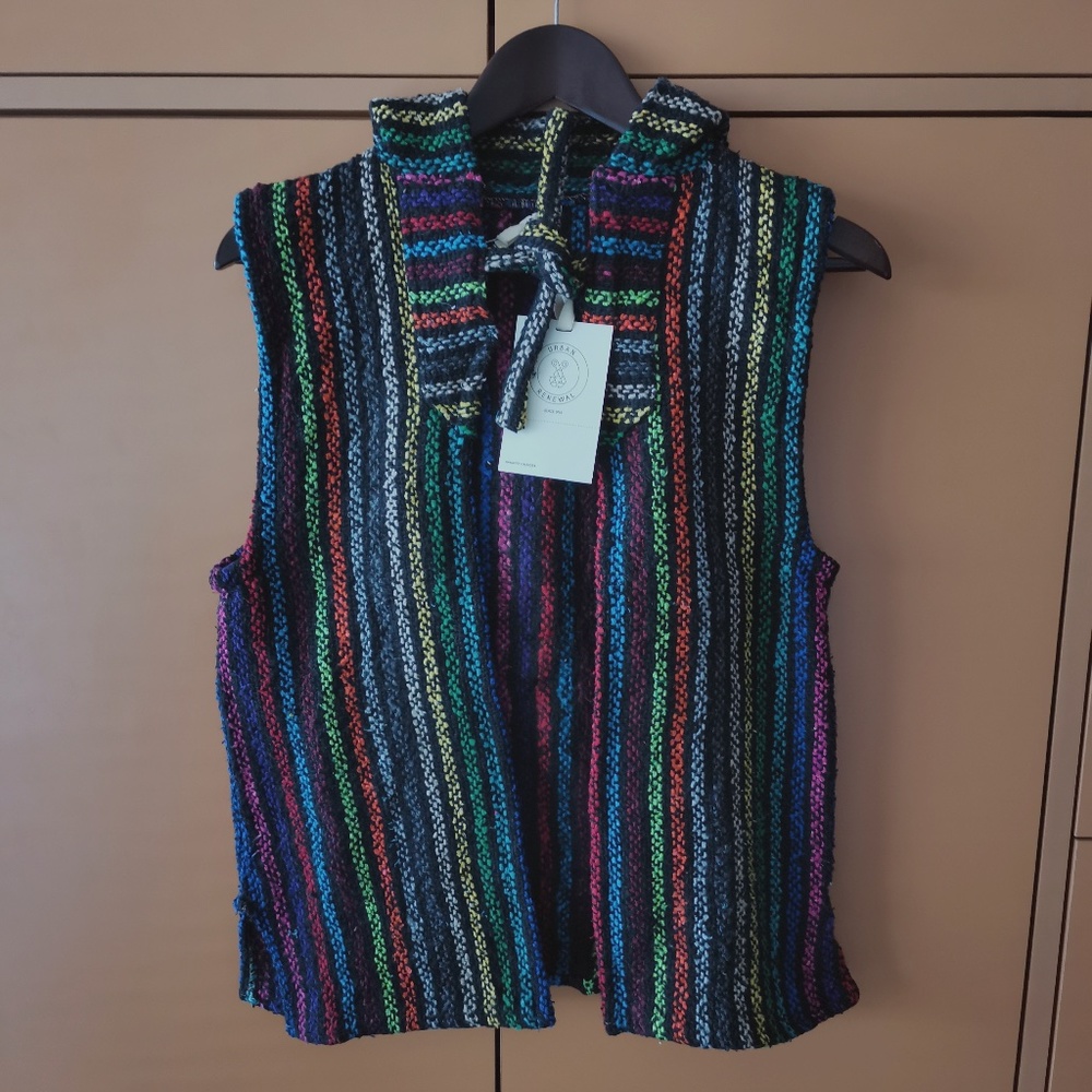 URBAN OUTFITTERS Urban Renewal Remade Woven Beach Hoodie Vest- NWT (OS)